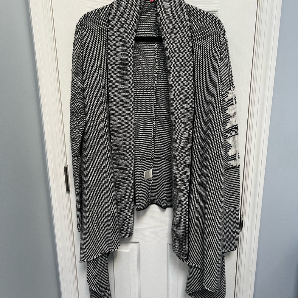 BB Dakota Women's Large Wool Blend Shawl Open Front Cardigan Sweater Black White - Picture 14 of 14